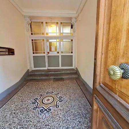 Appartement Intra Muros 8 Personnes Climatise Wifi Stationnement Facile Avignon Exterior photo